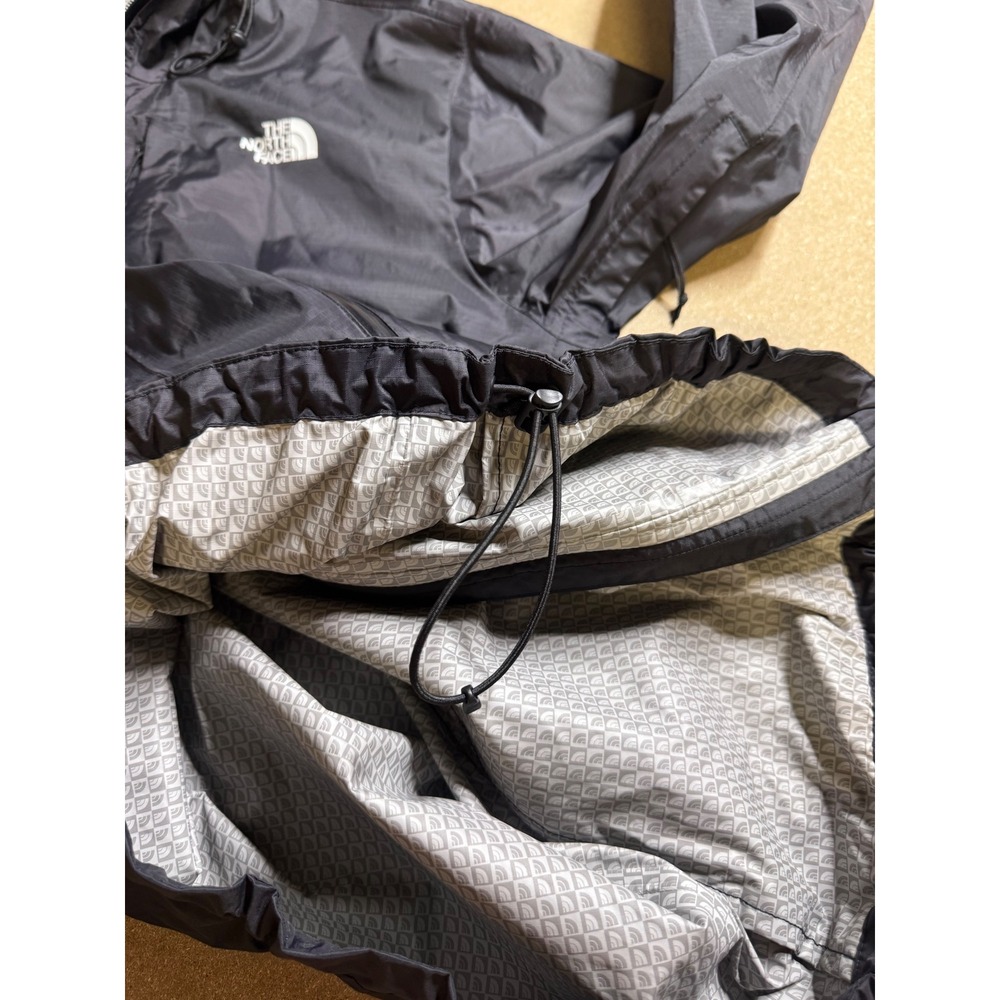 The North Face Mens DryVent Rain Jacket Black Hooded Waterproof Shell Medium - Picture 5 of 10